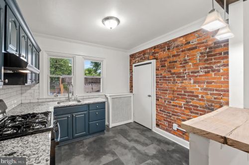 35 3 St, Darby PA 19023-3107 exterior