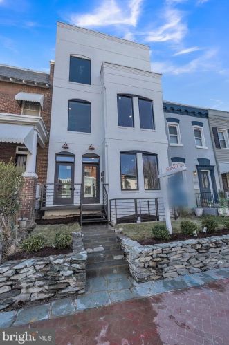 1026 4th St, Washington DC  20002-3532 exterior