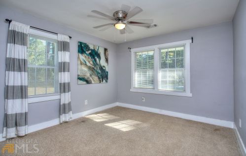 4495 Kent Rd, Atlanta GA  30337-5205 exterior