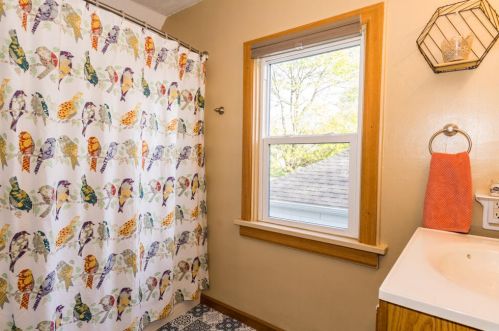 2824 Park St, Kalamazoo MI 49001-4276 exterior