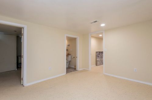 4625 74, Milwaukee WI 53218-4750 exterior