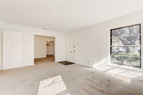 7219 Caillet St, Dallas TX  75209-3901 exterior