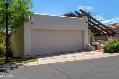 6185 28th Pl, Phoenix AZ  85016-2153 exterior