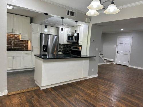 6346 Bordeaux Ave, Dallas TX  75209-5700 exterior