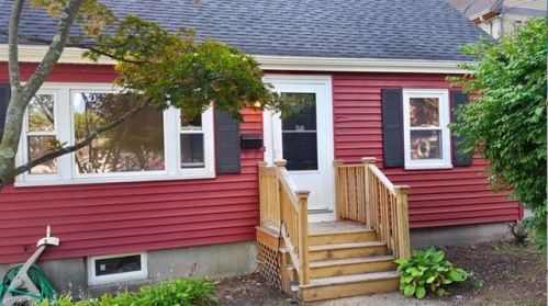 403 Metropolitan Ave, Boston MA  02131-4646 exterior