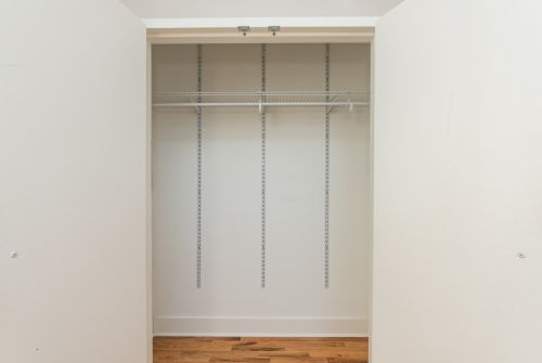 3122 Broadway St, Chicago IL  60657-4523 exterior