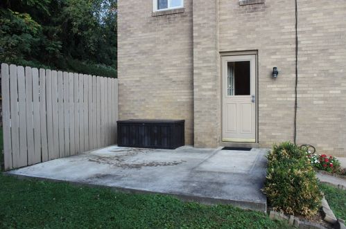 4936 Aspen St, Pittsburgh PA 15122-1235 exterior