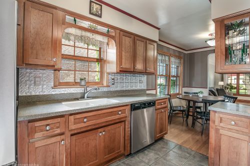 9933 Sawyer Ave, Chicago IL 60805-3437 exterior