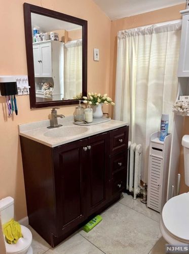 201 24th St, Paterson NJ 07514-2128 exterior