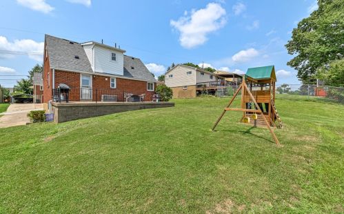 746 Centre Ave, Pittsburgh PA 15202-1712 exterior