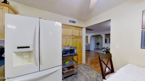 9401 Deer Trl Cir, Tucson AZ 85710-8034 exterior