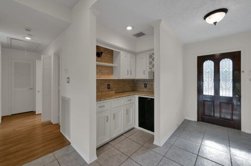 105 April Waters Dr, Montgomery TX  77356-8834 exterior