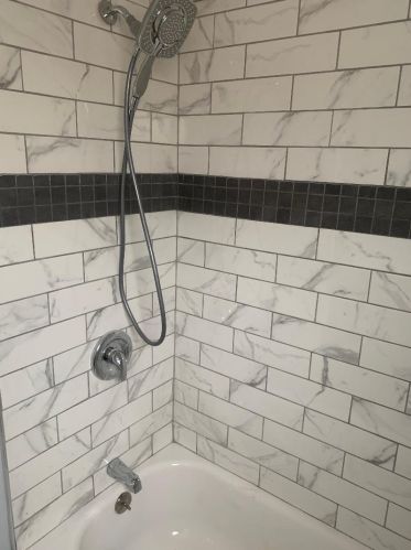 9319 Cregier Ave, Chicago IL 60617-3631 exterior