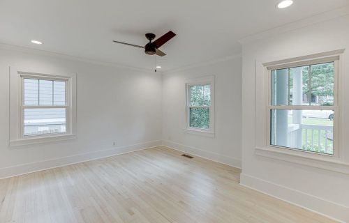 239 Midvale Dr, Atlanta GA  30342-3326 exterior