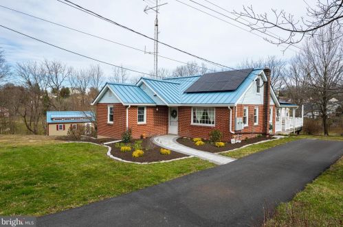 2123 Sunnyside Ave, Pottstown, PA 19464-3028