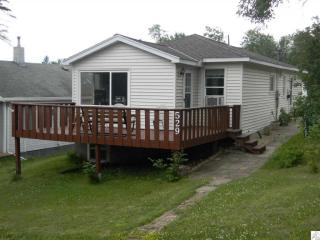 529 12th Ave, Duluth, MN 55806-2349