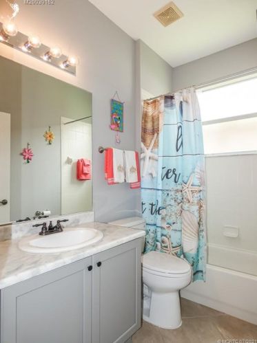 9780 Lindale Trace Blvd, Fort Pierce FL  34987-2411 exterior