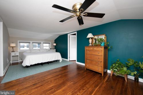 257 Stratford Ave, Camden NJ 08108-2327 exterior