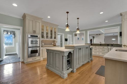 7 Chilton Rd, Chester NJ  07930-3107 exterior