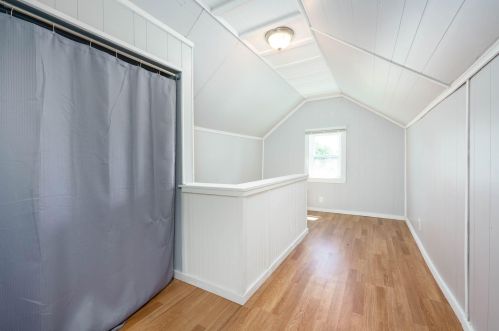 2206 Frst Dr, Kalamazoo MI 49002-6442 exterior