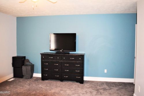 3105 Tillie Run, Cedar Springs MI 49319-9485 exterior