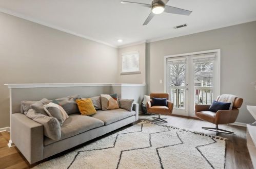 1085 Liberty Pkwy, Atlanta GA  30318-9394 exterior