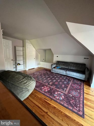 905 Linwood Ave, Camden NJ 08108-3157 exterior