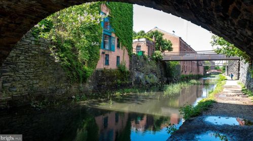 3246 Grace St, Washington DC 20007-3631 exterior