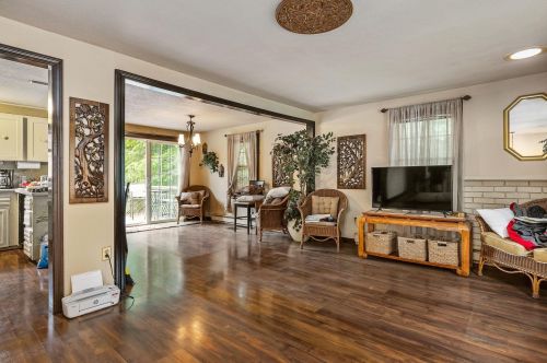 11 French Cross Rd, Dover NH 03823-7708 exterior