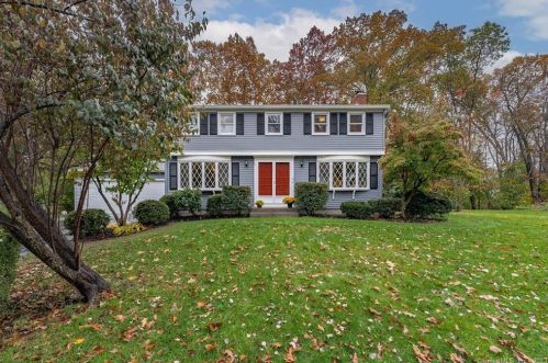 17 Copper Dr, Enfield, CT 06082-5845