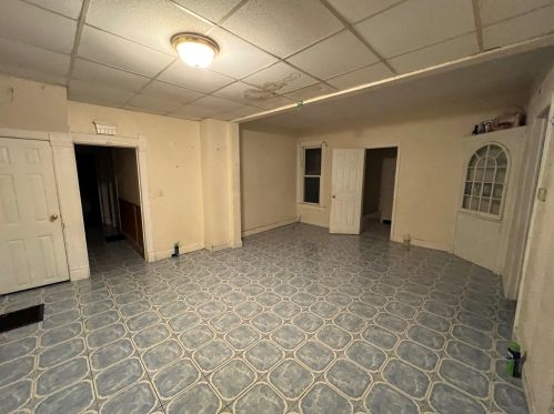 728 Ash St, Waukegan IL 60087-5037 exterior