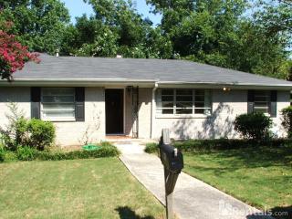 228 Crest Dr, Birmingham AL  35209-5326 exterior