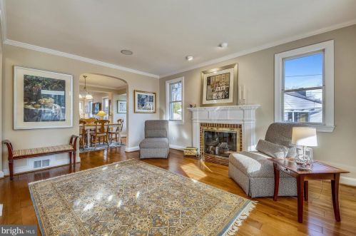 721 Brent Rd, Rockville MD 20854-1782 exterior