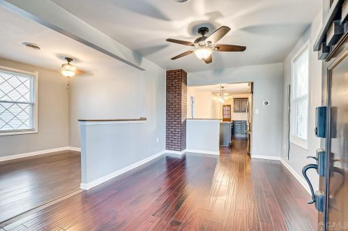 46 Elm St, Edison, NJ 08817-5417