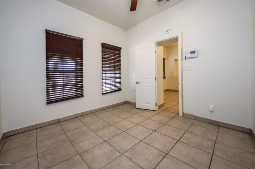 244 24 St, Tucson AZ 85713-1647 exterior