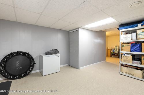 5874 Okemos Rd, Haslett MI 48840-9562 exterior