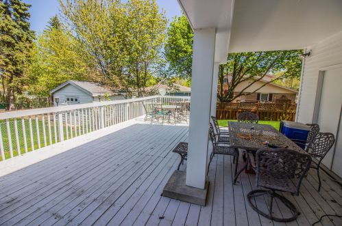 2424 Parnell Ave, Milwaukee WI 53221-4253 exterior