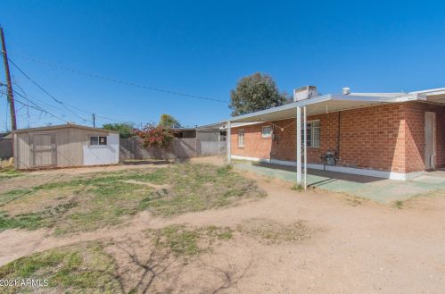 2201 Fairmount Ave, Phoenix AZ 85015-5223 exterior