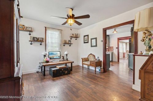 603 Veterans Hwy, Jackson Twp NJ  08527-3730 exterior