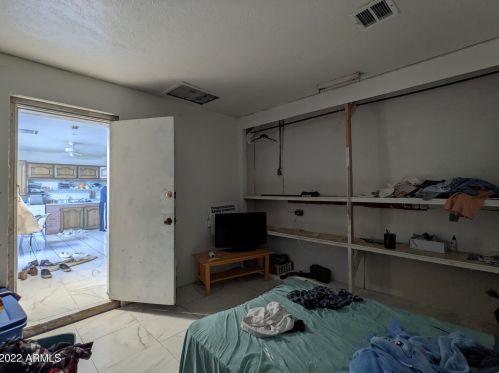 4225 Cavalier Dr, Phoenix AZ 85017-1727 exterior