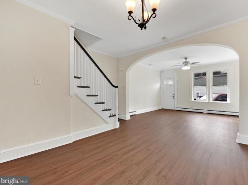 27 New Dorwart St, Lancaster PA 17603-5220 exterior