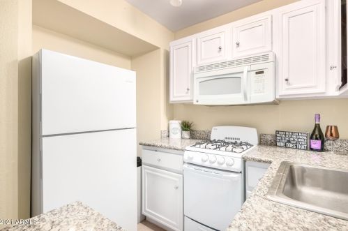 3820 Bethany Home Rd, Phoenix AZ 85015-2507 exterior