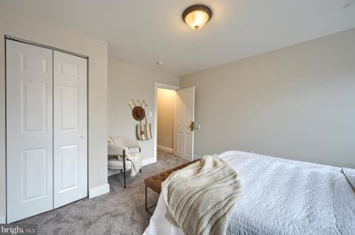 654 Poplar St, Lancaster PA 17603-5535 exterior