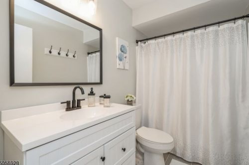 27 Concord Rd, West Milford Lakes NJ  07480-1277 exterior