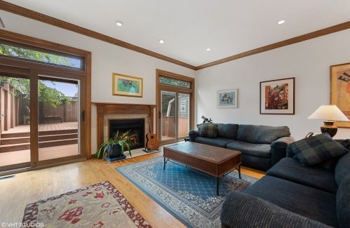 2245 Polk St, Chicago IL 60612-4126 exterior