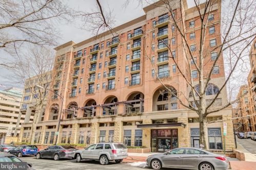 1111 25th St, Washington DC  20037-1447 exterior