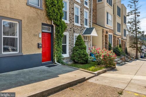 159 Levering St, Philadelphia, PA 19127-1403