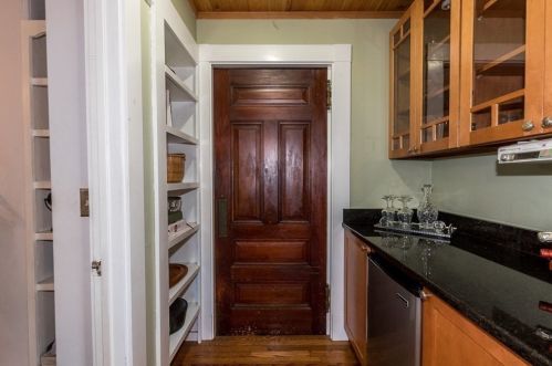 104 Winthrop St, Taunton MA 02780-4162 exterior