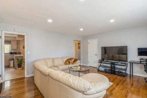 152 7th St, Paterson NJ 07506-3802 exterior