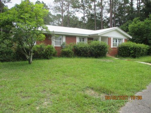 26 Pine Hill Dr, Defuniak Springs, FL 32435-6022